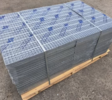 Gattering main 360x320